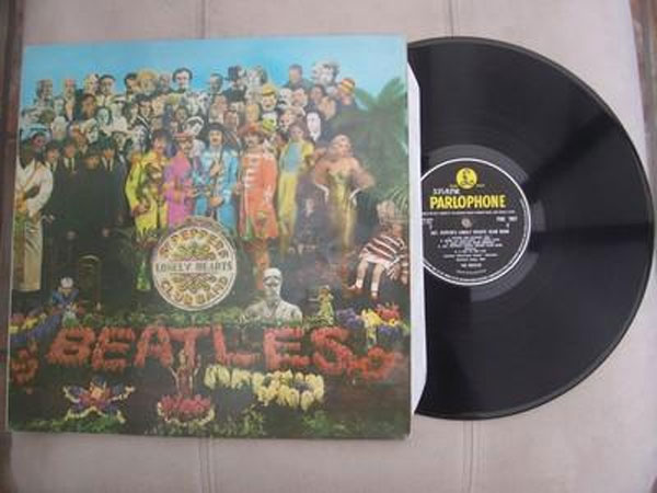 sgtpepperrecordsleeve